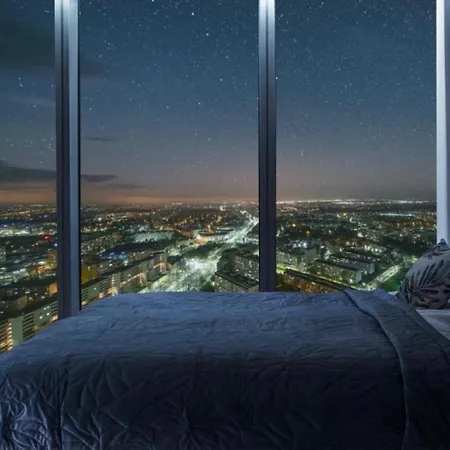 Hanza Tower Sky 23 Pool & Jacussi *